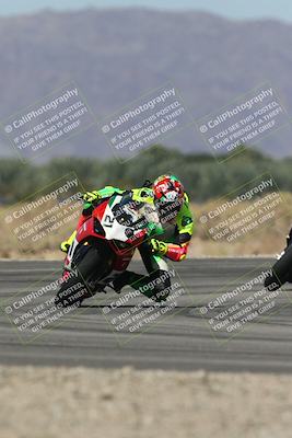 media/Oct-13-2025-Moto Forza (Mon) [[a66d839500]]/3-B Group/Session 3 (Turn 16)/